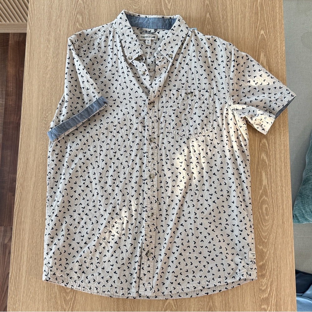 Men’s Toad&Co Casual Beige and Navy Patterned Button Down